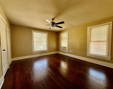 3100 Avenue G - Photo Thumbnail 7