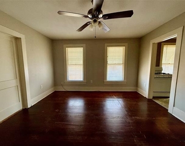3100 Avenue G - Photo Thumbnail 2