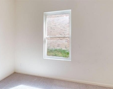 311 Pennsylvania Avenue - Photo Thumbnail 13