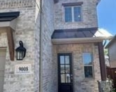 9008 Guadalupe Street - Photo Thumbnail 35
