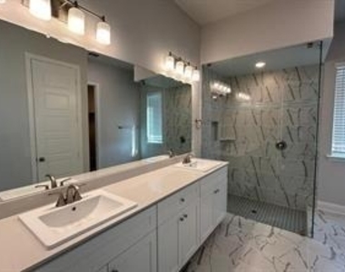 9008 Guadalupe Street - Photo Thumbnail 22