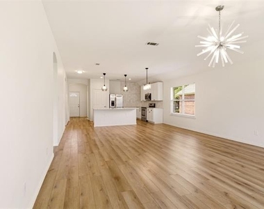 2201 Willow Creek Drive - Photo Thumbnail 8