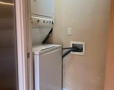 4777 Cedar Springs Road - Photo Thumbnail 14