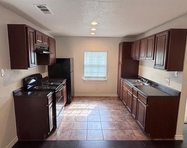 5003 Bryan Street - Photo Thumbnail 2