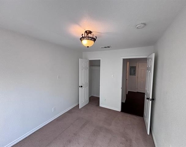 5003 Bryan Street - Photo Thumbnail 8