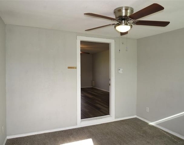 4657 S Bonnie Brae Street - Photo Thumbnail 11