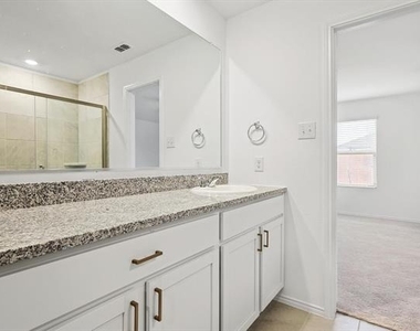 1312 Claireborne Court - Photo Thumbnail 10