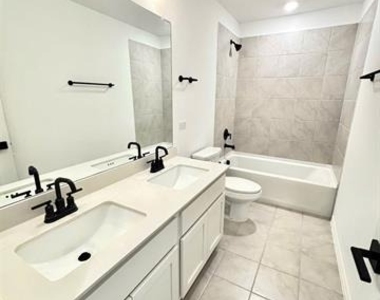 512 Virginia Way - Photo Thumbnail 20