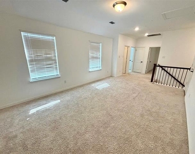 512 Virginia Way - Photo Thumbnail 19