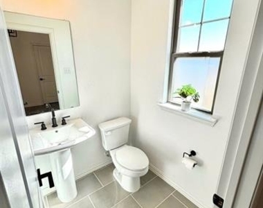 512 Virginia Way - Photo Thumbnail 28