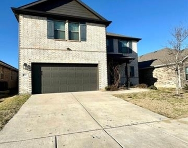 512 Virginia Way - Photo Thumbnail 2