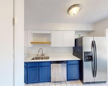 8108 Foxfire Lane - Photo Thumbnail 2