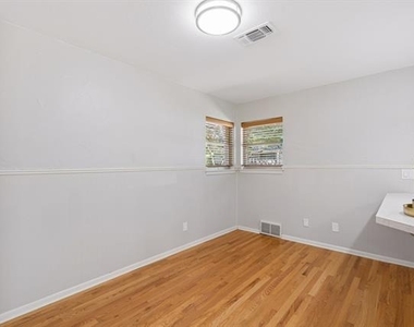 3605 Jeanette Drive - Photo Thumbnail 11