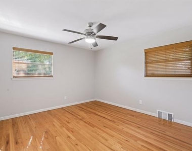 3605 Jeanette Drive - Photo Thumbnail 18