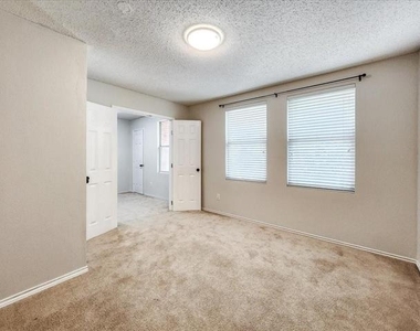 601 Jagera Way - Photo Thumbnail 33