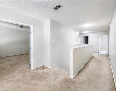 601 Jagera Way - Photo Thumbnail 32