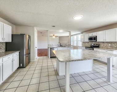 601 Jagera Way - Photo Thumbnail 14
