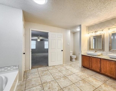 601 Jagera Way - Photo Thumbnail 23
