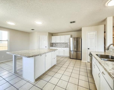 601 Jagera Way - Photo Thumbnail 19