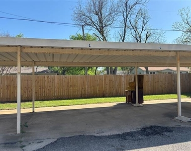 109 Wildwood Court - Photo Thumbnail 9