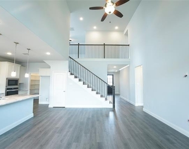 3324 Wildwood Drive - Photo Thumbnail 13