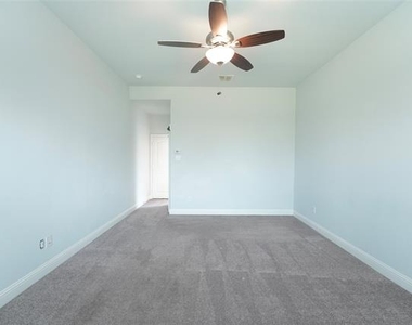 3324 Wildwood Drive - Photo Thumbnail 15