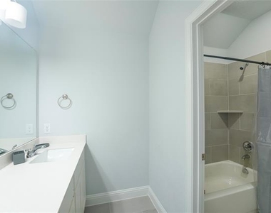 3324 Wildwood Drive - Photo Thumbnail 23