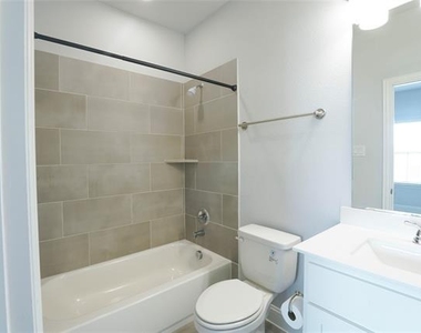 3324 Wildwood Drive - Photo Thumbnail 22
