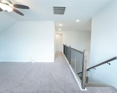 3324 Wildwood Drive - Photo Thumbnail 19