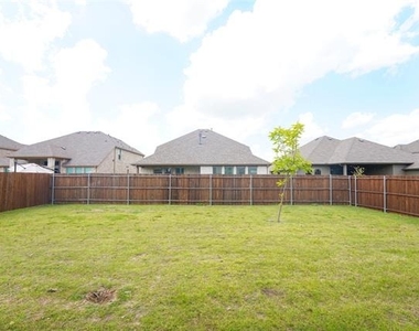 3324 Wildwood Drive - Photo Thumbnail 27