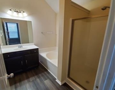 1132 Honeywell Drive - Photo Thumbnail 11