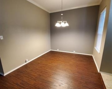 1132 Honeywell Drive - Photo Thumbnail 2