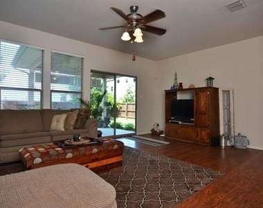 3528 Copper Ridge Drive - Photo Thumbnail 2