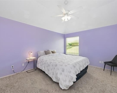 5909 Vineyard Lane - Photo Thumbnail 18