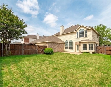 5909 Vineyard Lane - Photo Thumbnail 23