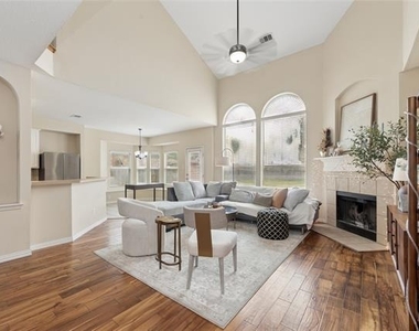 5909 Vineyard Lane - Photo Thumbnail 1