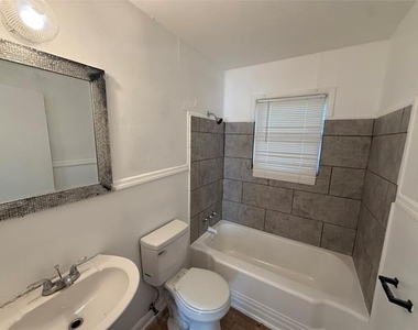 4914 Donnelly Avenue - Photo Thumbnail 6