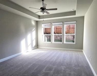 1508 Hamlisch Avenue - Photo Thumbnail 11