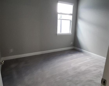 1508 Hamlisch Avenue - Photo Thumbnail 20