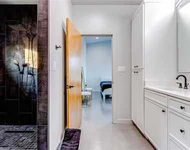 245 Lake House - Photo Thumbnail 21