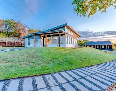 245 Lake House - Photo Thumbnail 5