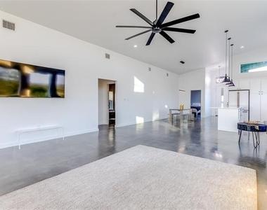 245 Lake House - Photo Thumbnail 14