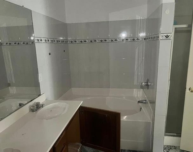 6002 Rising Meadow Drive - Photo Thumbnail 8