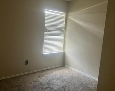 6002 Rising Meadow Drive - Photo Thumbnail 12