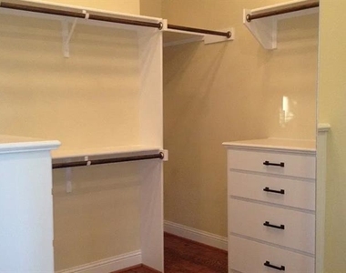 5820 Palo Pinto Avenue - Photo Thumbnail 10