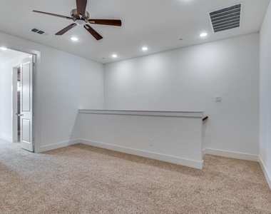 804 Eaglescliffe Landing - Photo Thumbnail 10