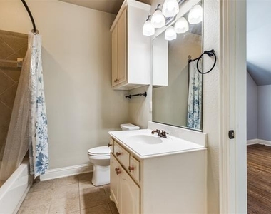 901 Sandy Trail - Photo Thumbnail 31