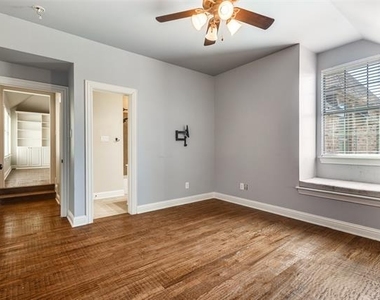 901 Sandy Trail - Photo Thumbnail 30