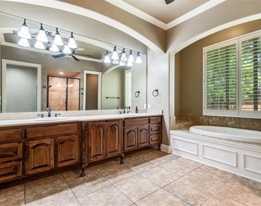 901 Sandy Trail - Photo Thumbnail 21
