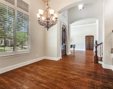 901 Sandy Trail - Photo Thumbnail 5